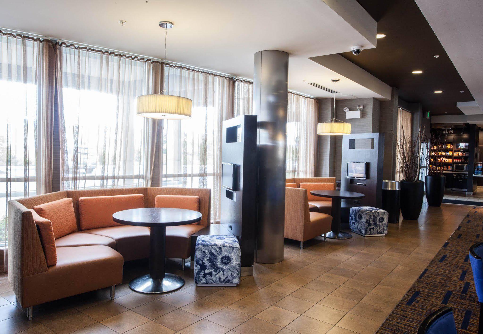 Hotel Courtyard By Marriott York Esterno foto