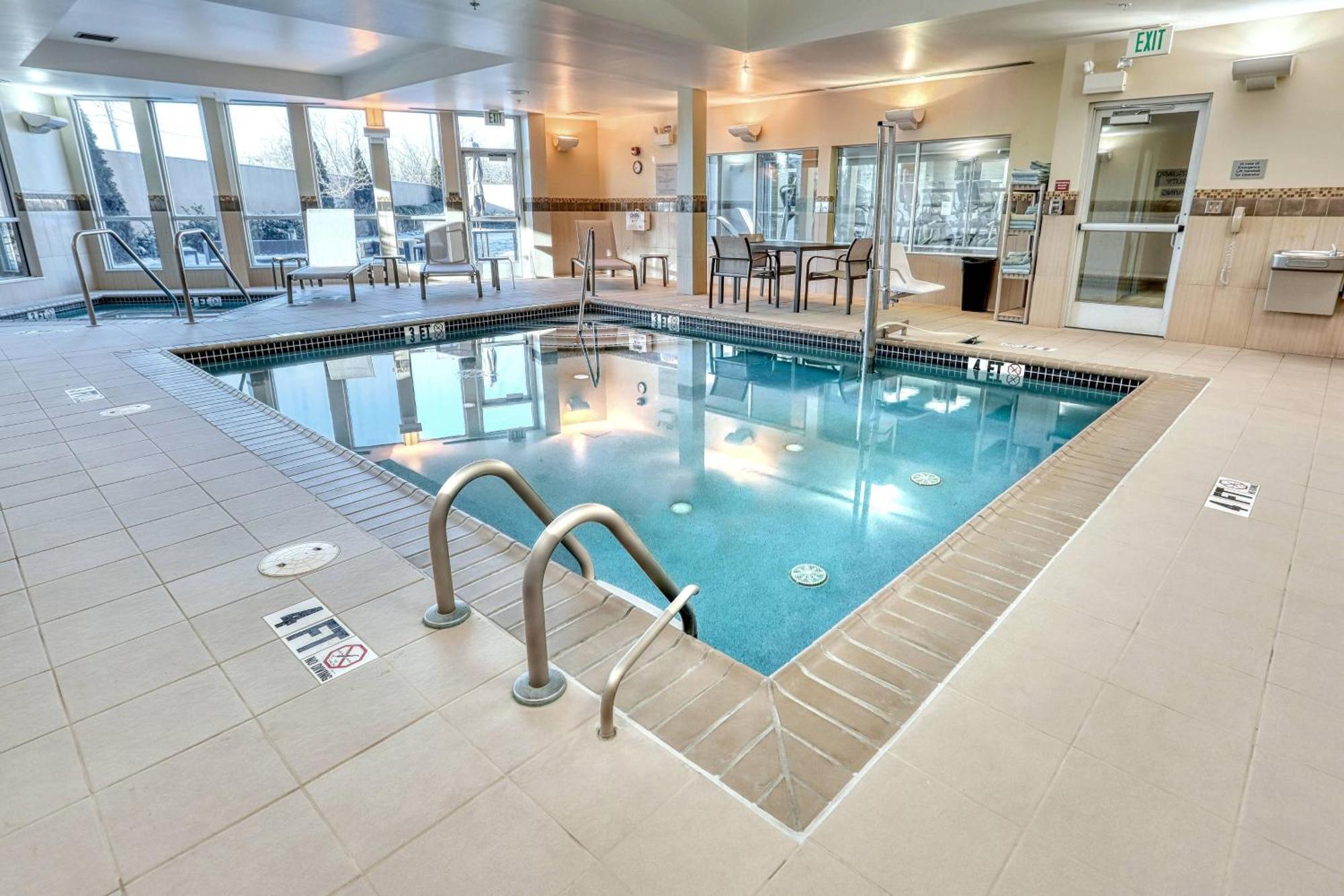 Hotel Courtyard By Marriott York Esterno foto