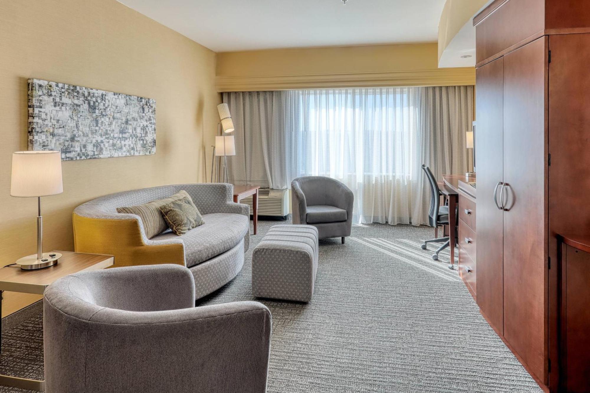Hotel Courtyard By Marriott York Esterno foto